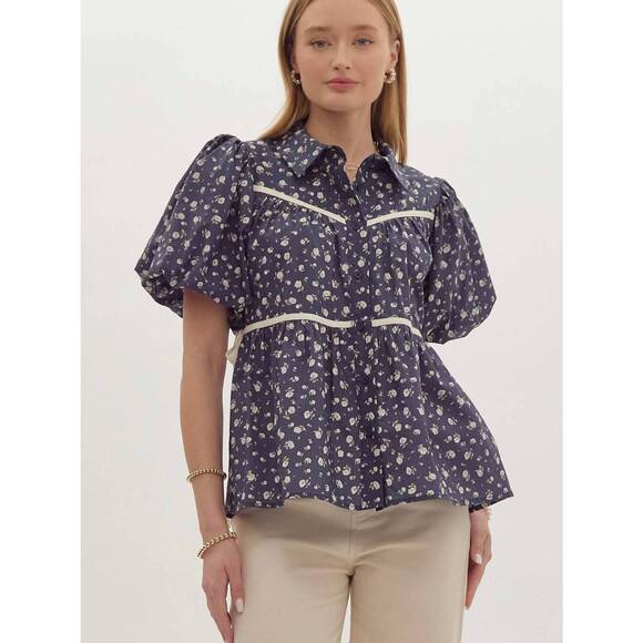 ENTRO Tops - NEW ENTRO floral bubble sleeve bow top in navy